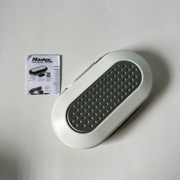 Master Lock Portable Safe White and Gray Travel - Picture 1 of 6